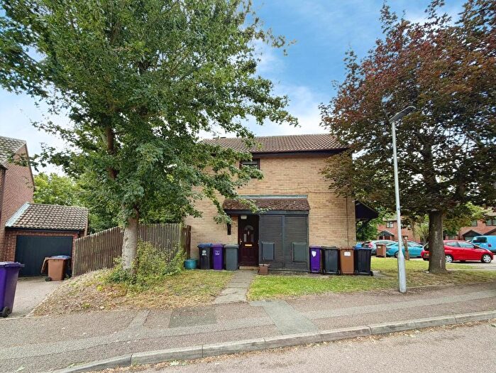 1 Bedroom Ground Maisonette To Rent In Downlands, Baldock, SG7