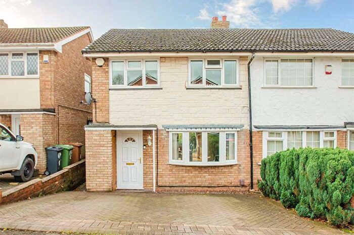 3 Bedroom Semi Detached House For Sale In Lindon View, Shire Oak/Walsall Wood, WS8