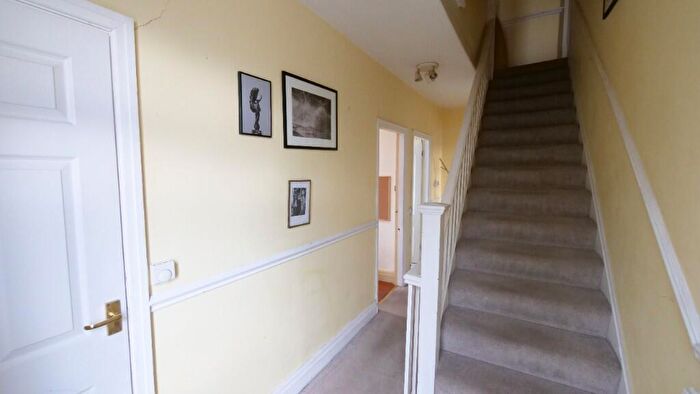 2 Bedroom Apartment To Rent In Wilmslow Road, Manchester, Greater Manchester, M20