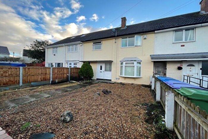 4 Bedroom Property To Rent In Dragon Close, Liverpool, L11