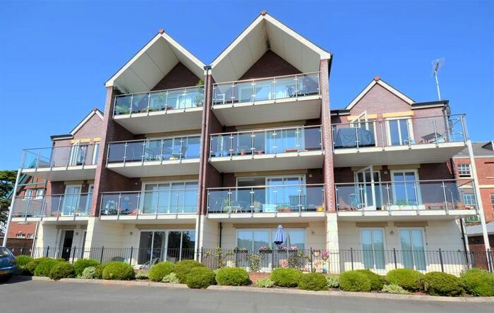 2 Bedroom Flat To Rent In St. Davids Hill, Exeter, EX4