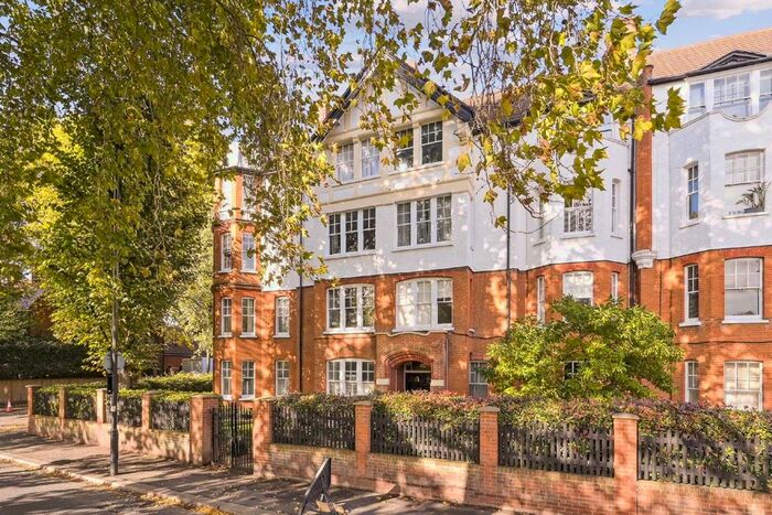 2 Bedroom Flat To Rent In Esmond Gardens, South Parade, London, W4