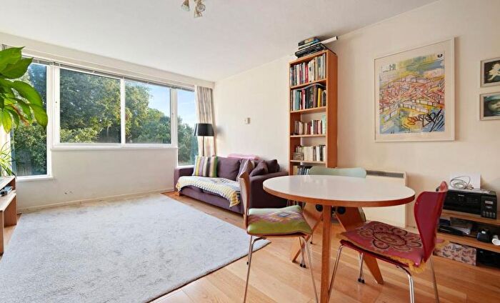 2 Bedroom Apartment To Rent In Boundary Road, St John's Wood, London, NW8