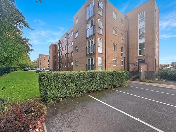 2 Bedroom Apartment To Rent In Pavilion Close, Leicester, Leicestershire, LE2