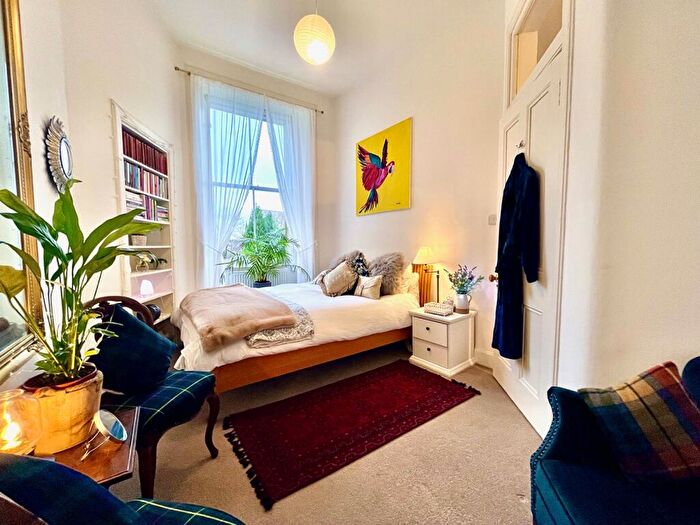 2 Bedroom Flat For Sale In Comiston Place (Flat ), Morningside, Edinburgh, EH10