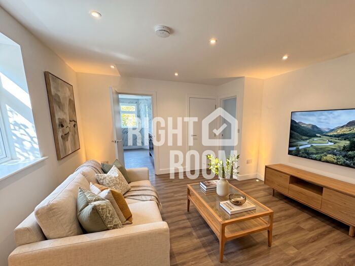 2 Bedroom Flat To Rent In Bed Apartment, Anglesea Road, Southampton, SO15