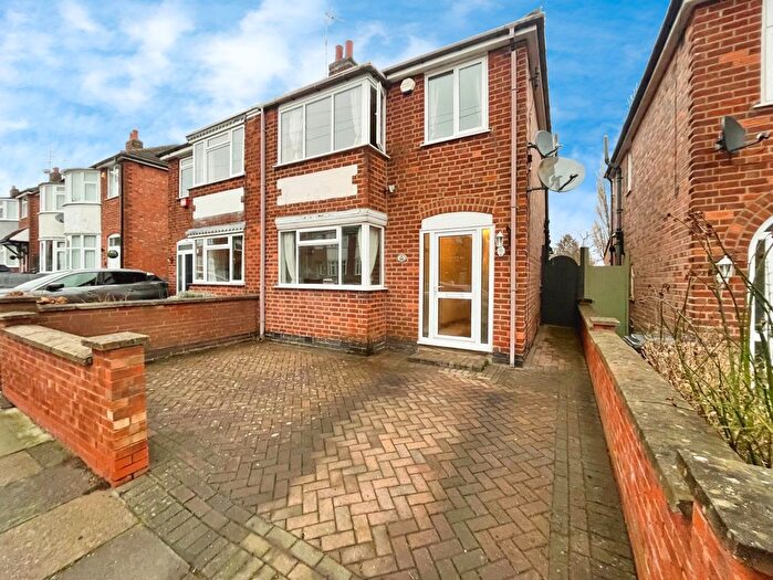3 Bedroom Semi-Detached House For Sale In Eastwood Road, Leicester, Leicestershire, LE2