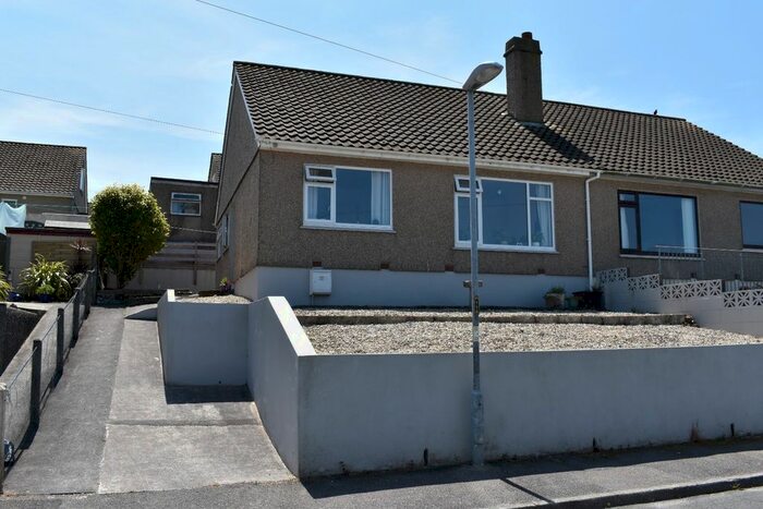 2 Bedroom Bungalow To Rent In Penvale Crescent, Penryn, TR10