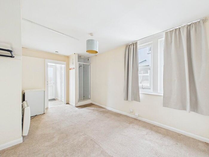 Studio To Rent In Portland Road, Hove, BN3