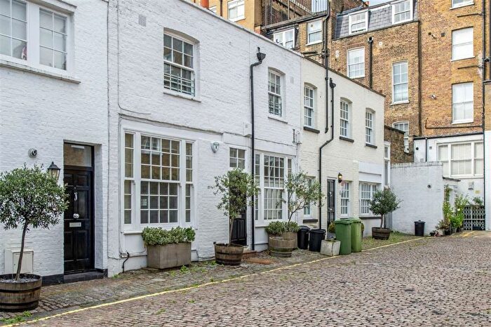 3 Bedroom Property To Rent In Montagu Mews North, Marylebone, W1H