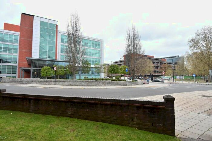 1 Bedroom Flat To Rent In Berlington Court, Redcliff Mead Lane, Bristol, BS1