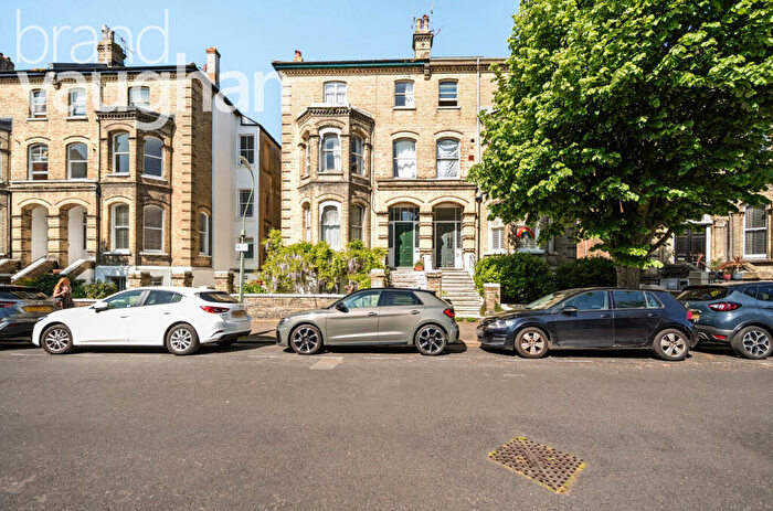 2 Bedroom Flat To Rent In Salisbury Road, Hove, East Sussex, BN3