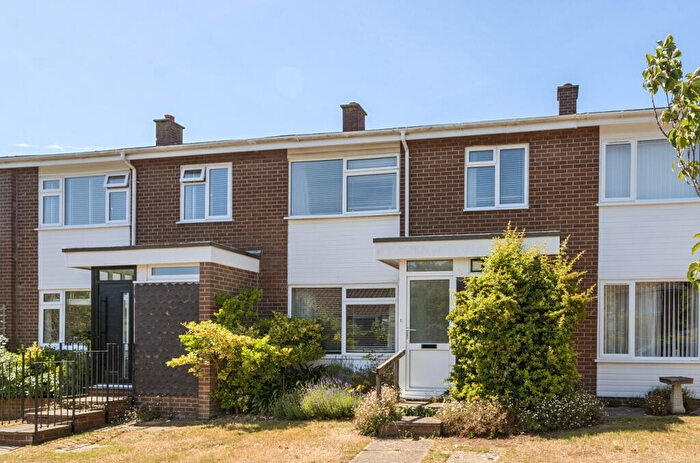 3 Bedroom Terraced House For Sale In Rowans Park, Lymington, SO41