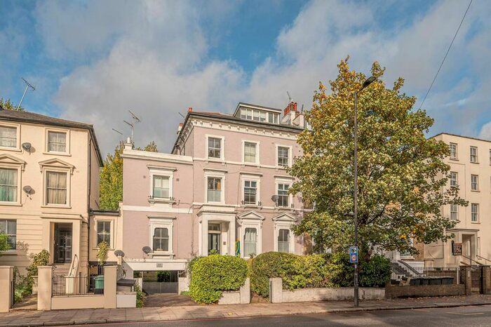 3 Bedroom Maisonette To Rent In Camden Road, Camden, London, N7