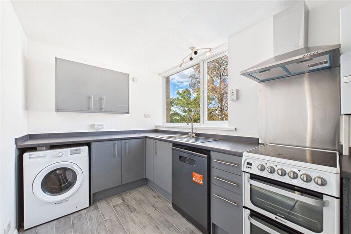 2 Bedroom Flat To Rent In Boyn Valley Road, Maidenhead, Berkshire, SL6