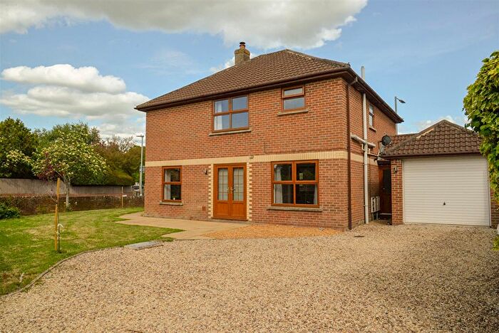 4 Bedroom Detached House To Rent In Swell Close, West Huntspill, TA9