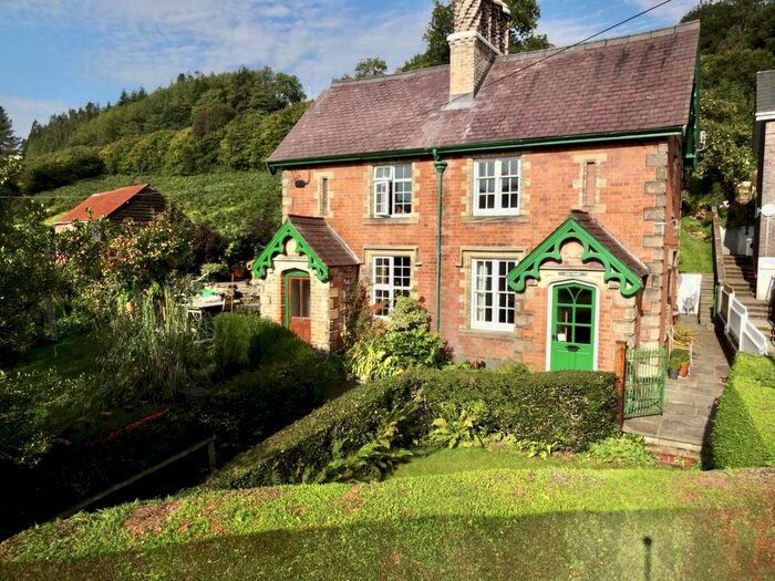 2 Bedroom Semi-Detached House For Sale In Pen Y Green Road, Llanidloes, Powys, SY18