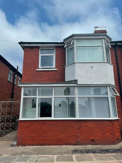 3 Bedroom Semi-Detached House To Rent In Southbourne Road, Blackpool, Lancashire, FY3