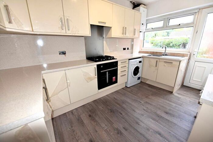 3 Bedroom House To Rent In The Avenue, LS17