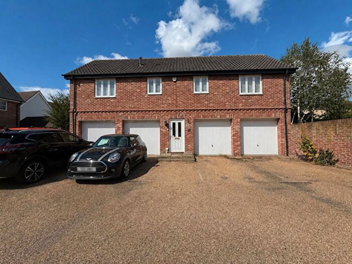 2 Bedroom Flat For Sale In Tudor Rose Way, Harleston, IP20