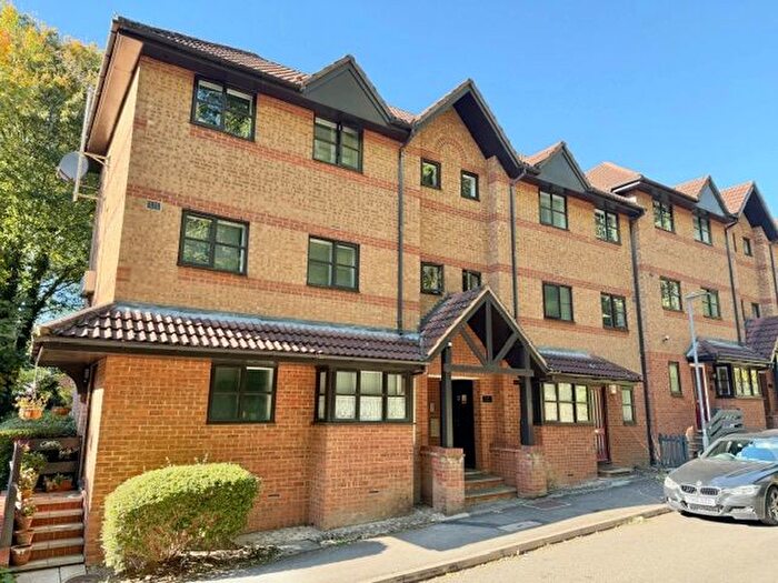 Studio To Rent In Osprey Close, Watford, WD25