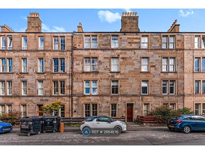 2 Bedroom Flat To Rent In Caledonian Place, Edinburgh, EH11