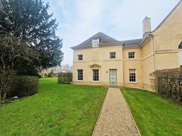 4 Bedroom Town House To Rent In The Stables, Lechlade, GL7