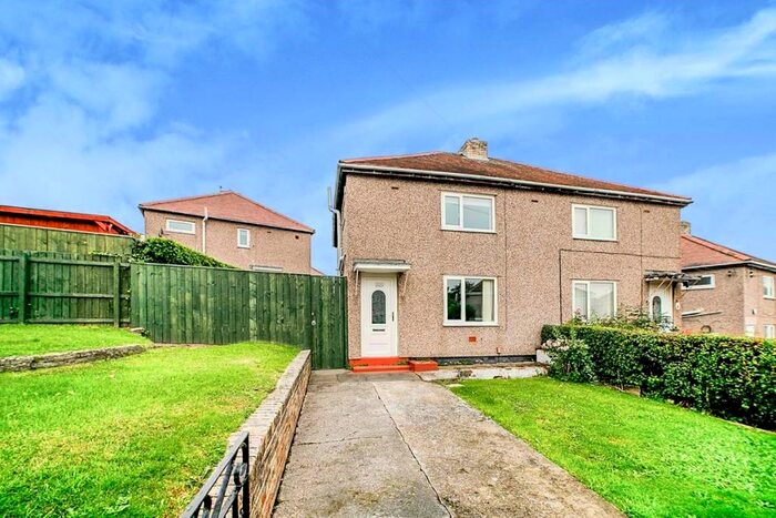 3 Bedroom Semi-Detached House To Rent In Tyne Gardens, Ryton, Tyne And Wear, NE40