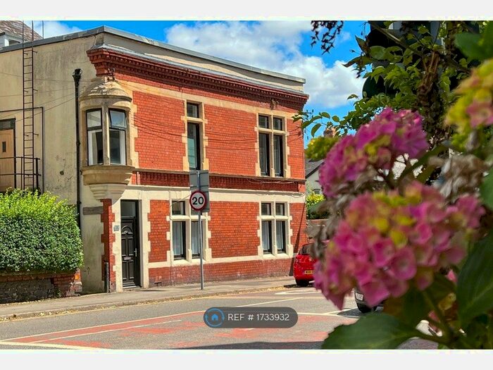 2 Bedroom Flat To Rent In Kirkland Court, Cardiff, CF23