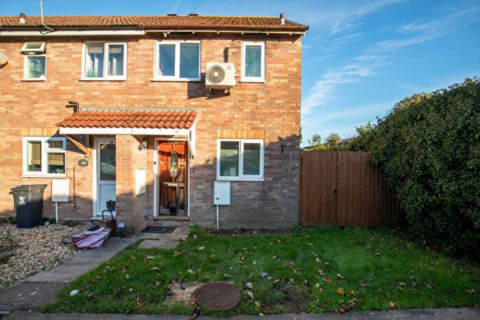 2 Bedroom End Of Terrace House For Sale In Horwood Close, Cardiff, CF24