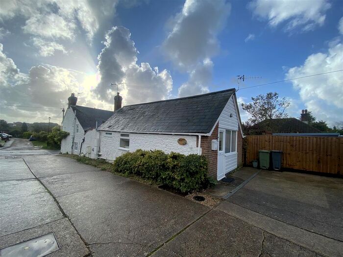 1 Bedroom Semi-Detached Bungalow To Rent In High Street, Newchurch, Sandown, PO36