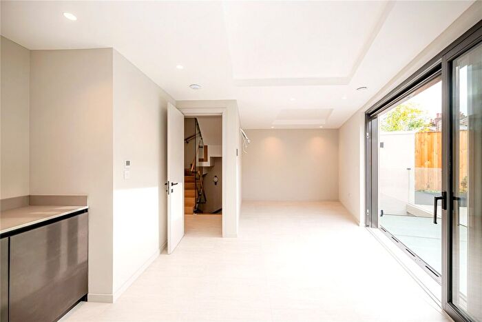 4 Bedroom Terraced House To Rent In Rigeley Mews, London, NW10