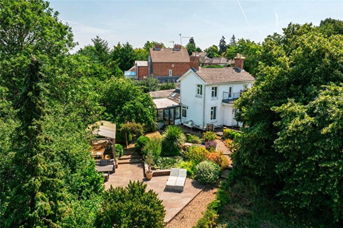 4 Bedroom Detached House For Sale In Station Road, Cogenhoe, Northampton, Northamptonshire, NN7