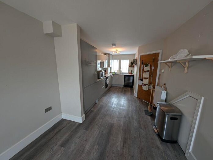 4 Bedroom Terraced House To Rent In Station Road, Shirehampton, Bristol, BS11