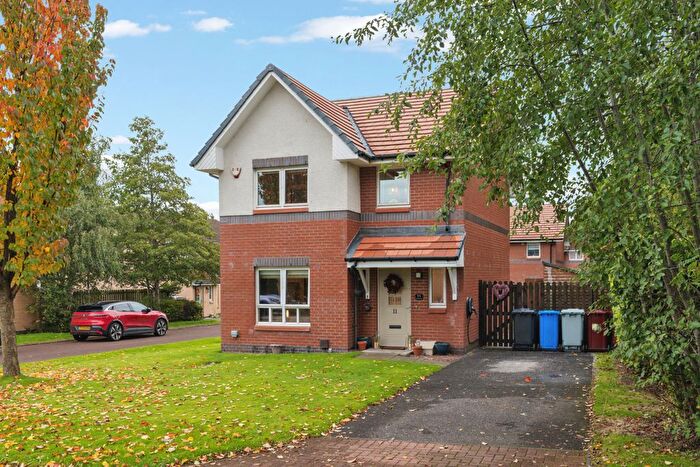 3 Bedroom Detached House For Sale In Parkwood Lea, Hamilton, ML3