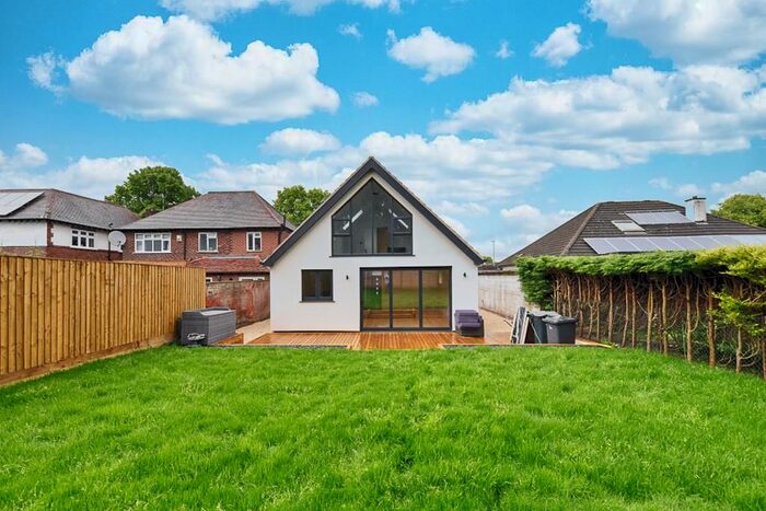 5 Bedroom Detached Bungalow To Rent In Marlborough Road, Woodthorpe, Nottingham, NG5