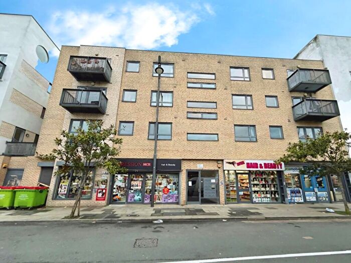 2 Bedroom Flat For Sale In Hulme High Street, Manchester, M15