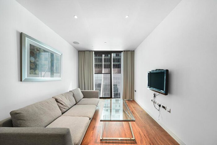 1 Bedroom Flat To Rent In The Heron, Moor Lane, EC2Y