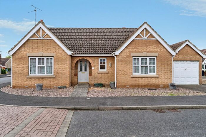 3 Bedroom Detached Bungalow For Sale In Morley Way, Wimblington, March, PE15