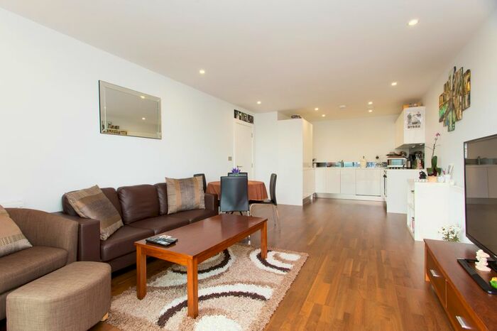 2 Bedroom Flat To Rent In Cornmill House, Wharf Street, Deptford, London, SE8