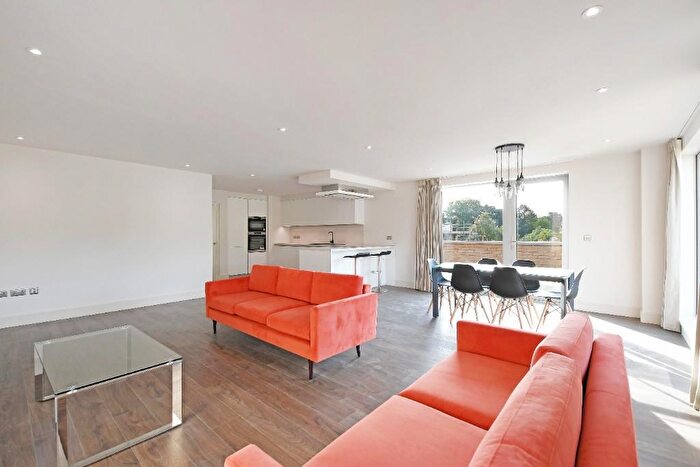 3 Bedroom Apartment To Rent In Dukes Place, David Baldwin Way, Sheffield, S11