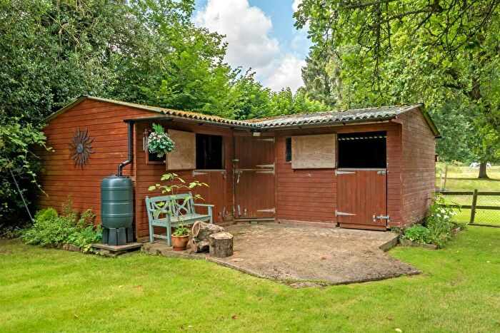 5 Bedroom Detached House For Sale In Botley Road, Chesham, HP5