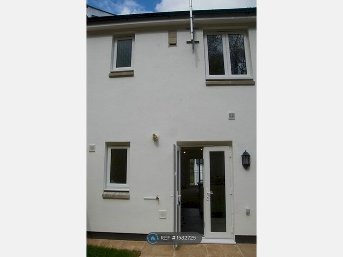 3 Bedroom End Of Terrace House To Rent In Saddleback Close, Ogwell, TQ12