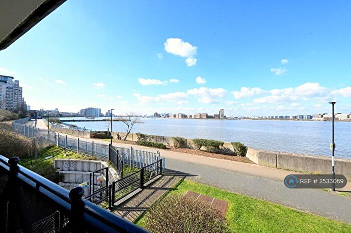 2 Bedroom Flat To Rent In Anson Place, London, SE28