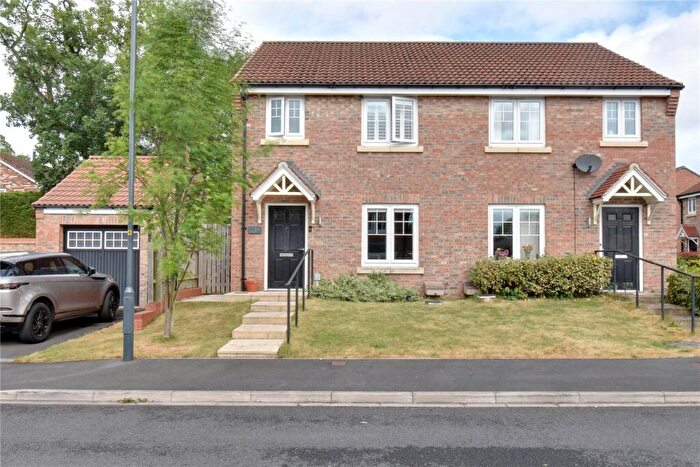 3 Bedroom Semi-Detached House For Sale In Fox Covert Close, Aiskew, Bedale, North Yorkshire, DL8