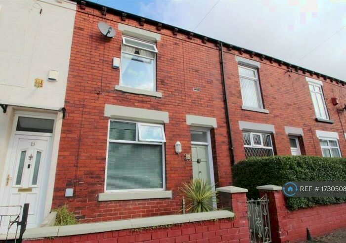 2 Bedroom Terraced House To Rent In Crosby Road, Manchester, M40