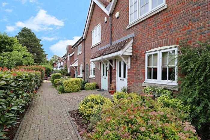 2 Bedroom Terraced House For Sale In Parsonage Bank, Dartford, Eynsford, DA4
