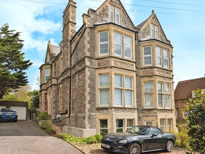 4 Bedroom Flat To Rent In Flat, Highbury Hall, Highbury Road, Weston-Super-Mare, BS23