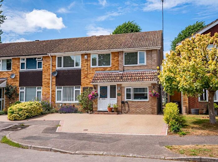 4 Bedroom Semi-Detached House For Sale In Saberton Close, Redbourn, St. Albans, Hertfordshire, AL3