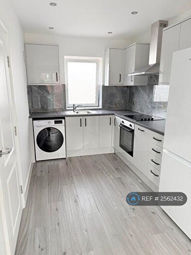2 Bedroom Maisonette To Rent In High Road, London, E11